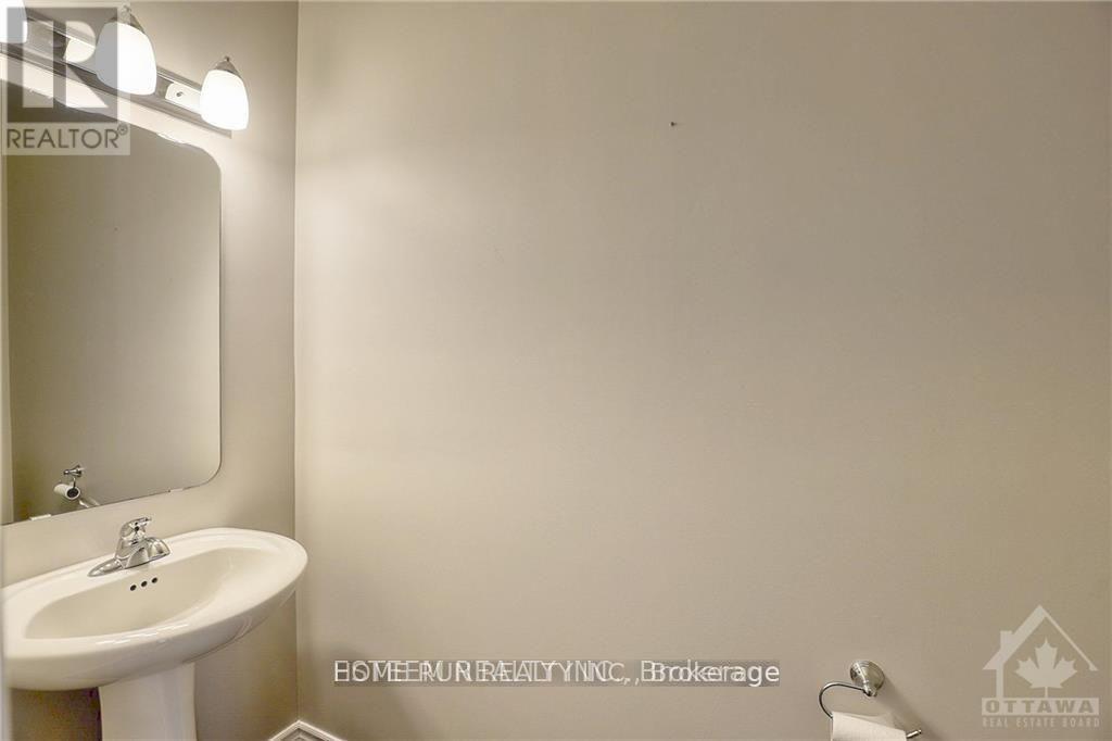 206 Broxburn Crescent, Ottawa, Ontario  K2J 0N7 - Photo 5 - X13833312