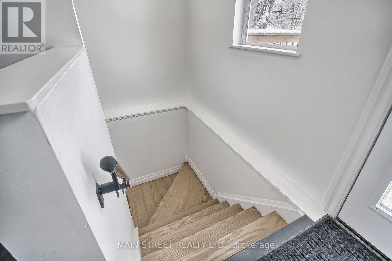 B - 27 Jacksons Point Avenue, Georgina, Ontario  L0E 1L0 - Photo 10 - N13833298