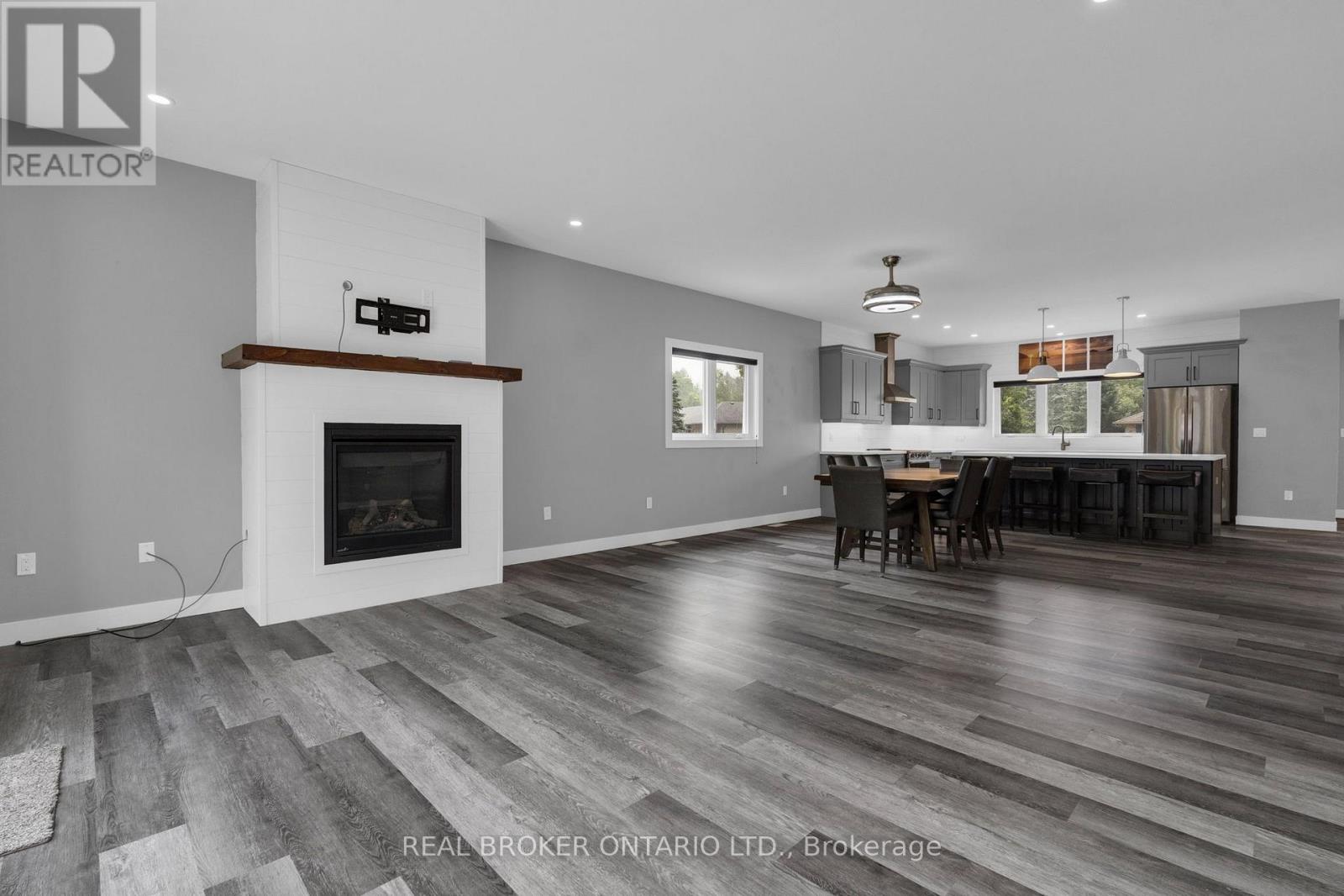 46 Brick Pond Road, Severn, Ontario  L0K 1E0 - Photo 18 - S13833310