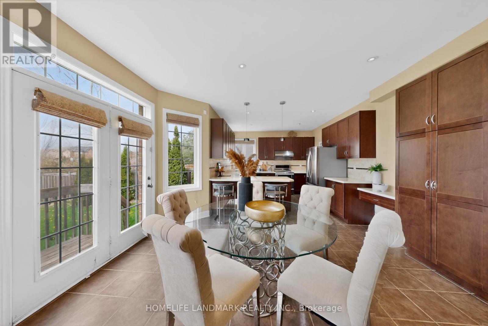 2481 Whistling Springs Crescent, Oakville, Ontario  L6M 5G3 - Photo 13 - W13833300