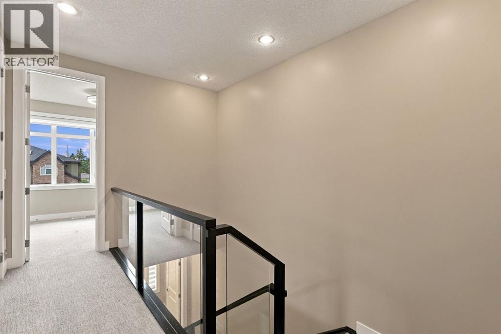 1458 Richland Road NE, Calgary, Alberta  T3e 5m6 - Photo 18 - A2348492