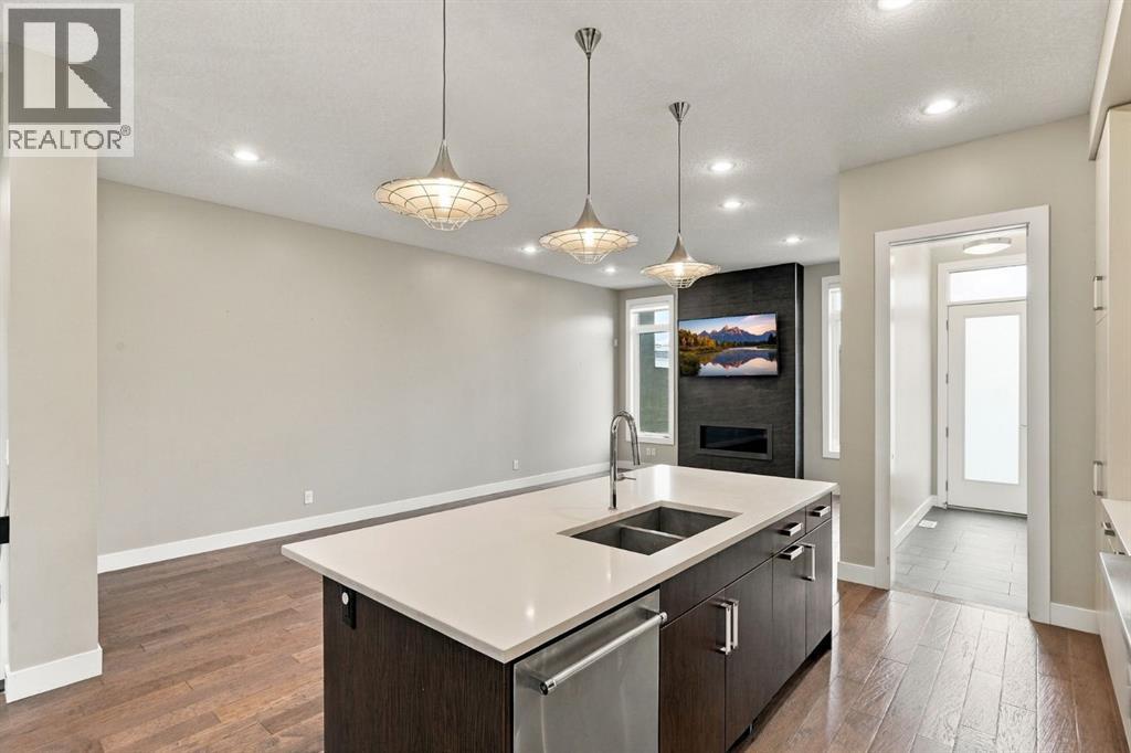 1458 Richland Road NE, Calgary, Alberta  T3e 5m6 - Photo 15 - A2348492