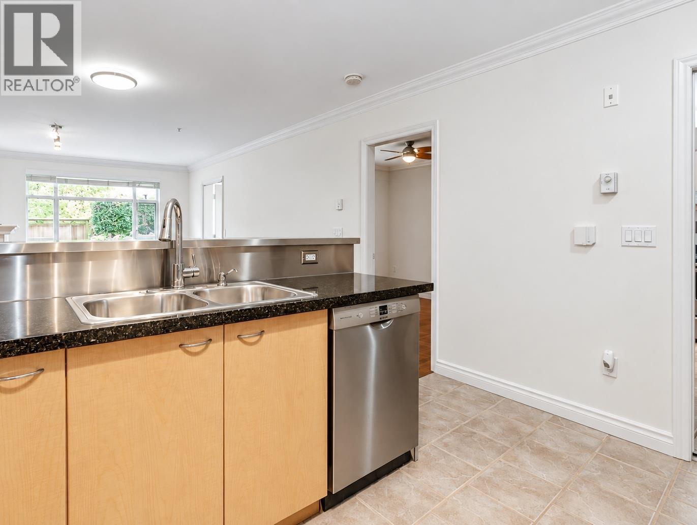 103 3625 Windcrest Drive, North Vancouver, British Columbia V7G 2S6 - Photo 5 - R3153802