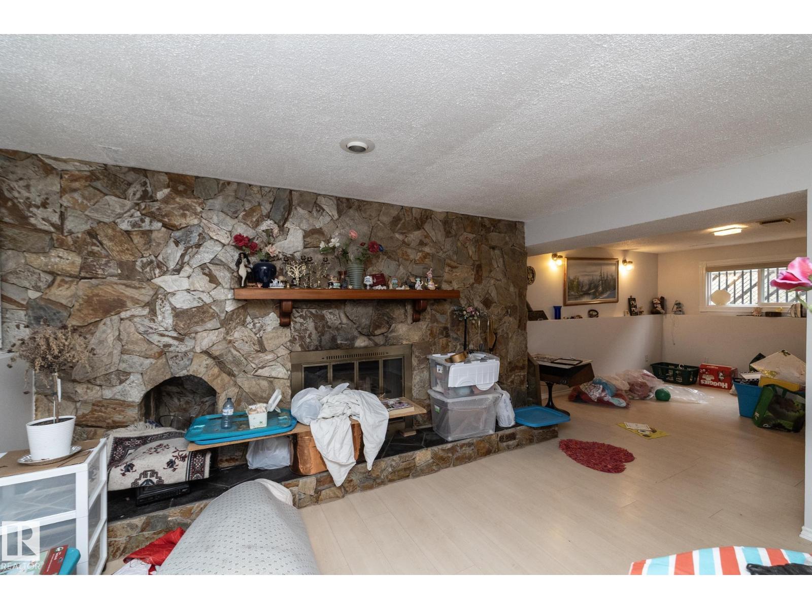 15312 109 AV NW