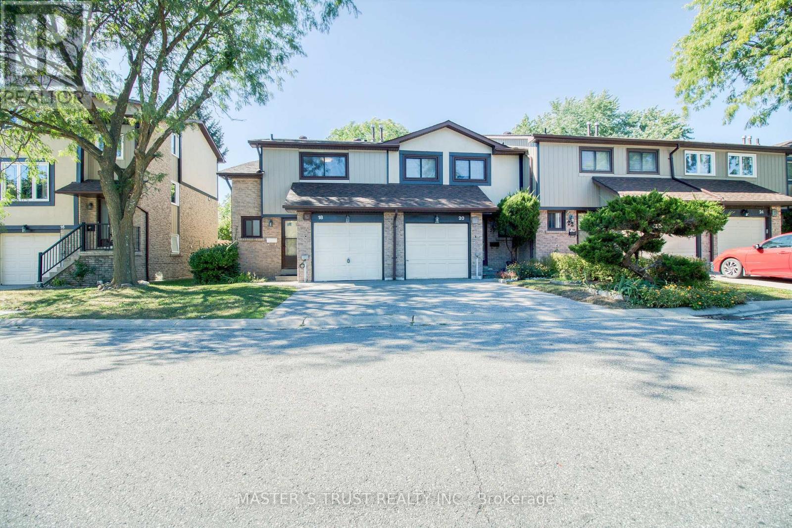 18 - 29 FUNDY BAY BOULEVARD, Toronto, Ontario