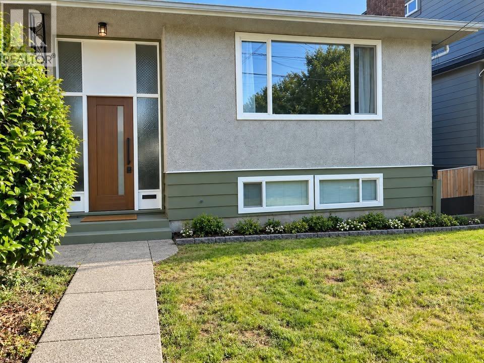 3134 E 45 AVENUE, Vancouver, British Columbia