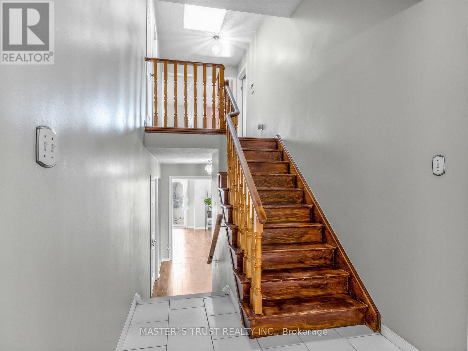 858 Wetherby Lane, Mississauga, Ontario  L4W 4S9 - Photo 13 - W13833316