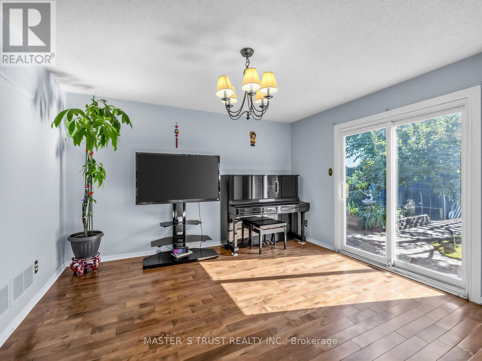 858 Wetherby Lane, Mississauga, Ontario  L4W 4S9 - Photo 15 - W13833316