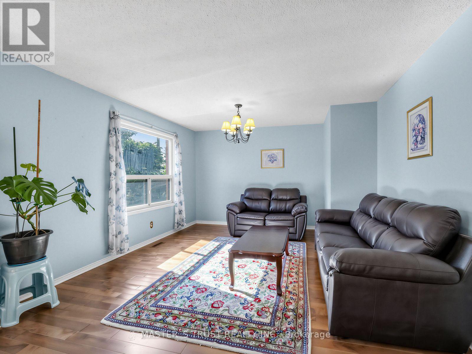 858 Wetherby Lane, Mississauga, Ontario  L4W 4S9 - Photo 16 - W13833316