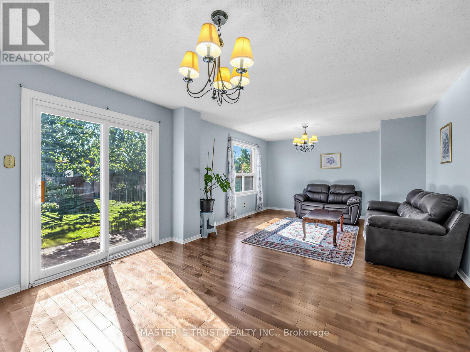 858 Wetherby Lane, Mississauga, Ontario  L4W 4S9 - Photo 17 - W13833316