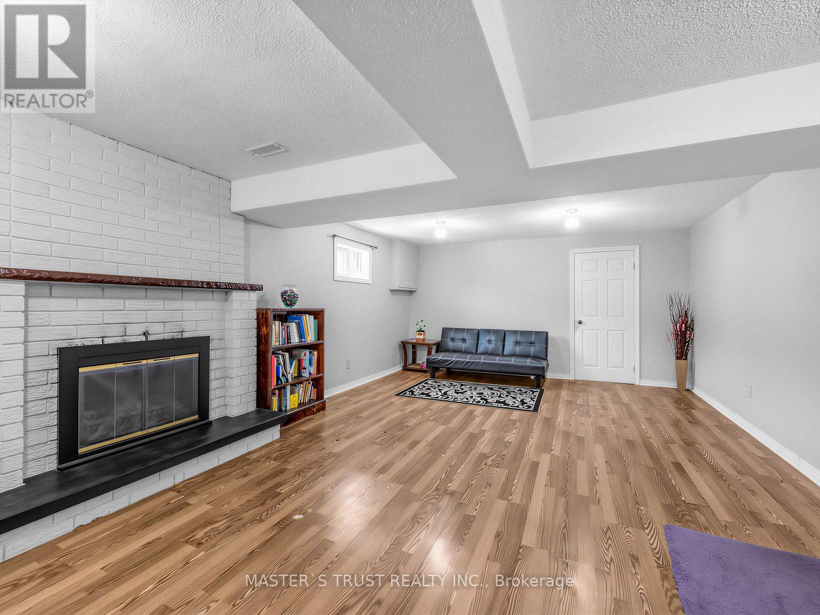 858 Wetherby Lane, Mississauga, Ontario  L4W 4S9 - Photo 21 - W13833316