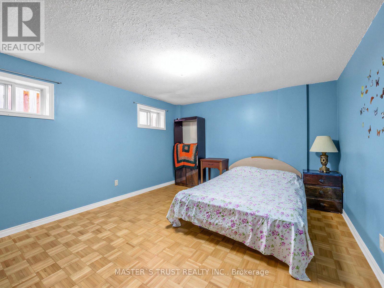 858 Wetherby Lane, Mississauga, Ontario  L4W 4S9 - Photo 24 - W13833316