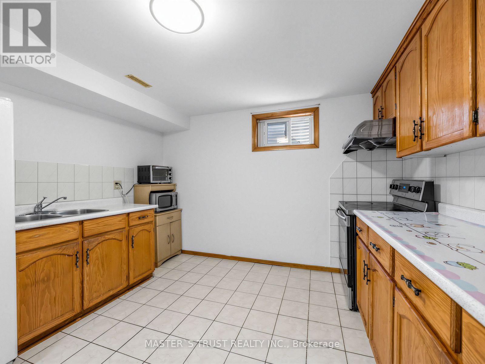 858 Wetherby Lane, Mississauga, Ontario  L4W 4S9 - Photo 27 - W13833316