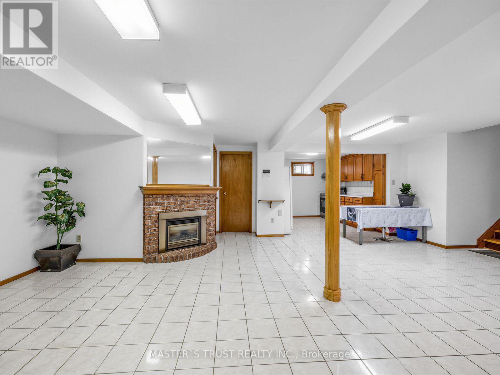 858 Wetherby Lane, Mississauga, Ontario  L4W 4S9 - Photo 29 - W13833316