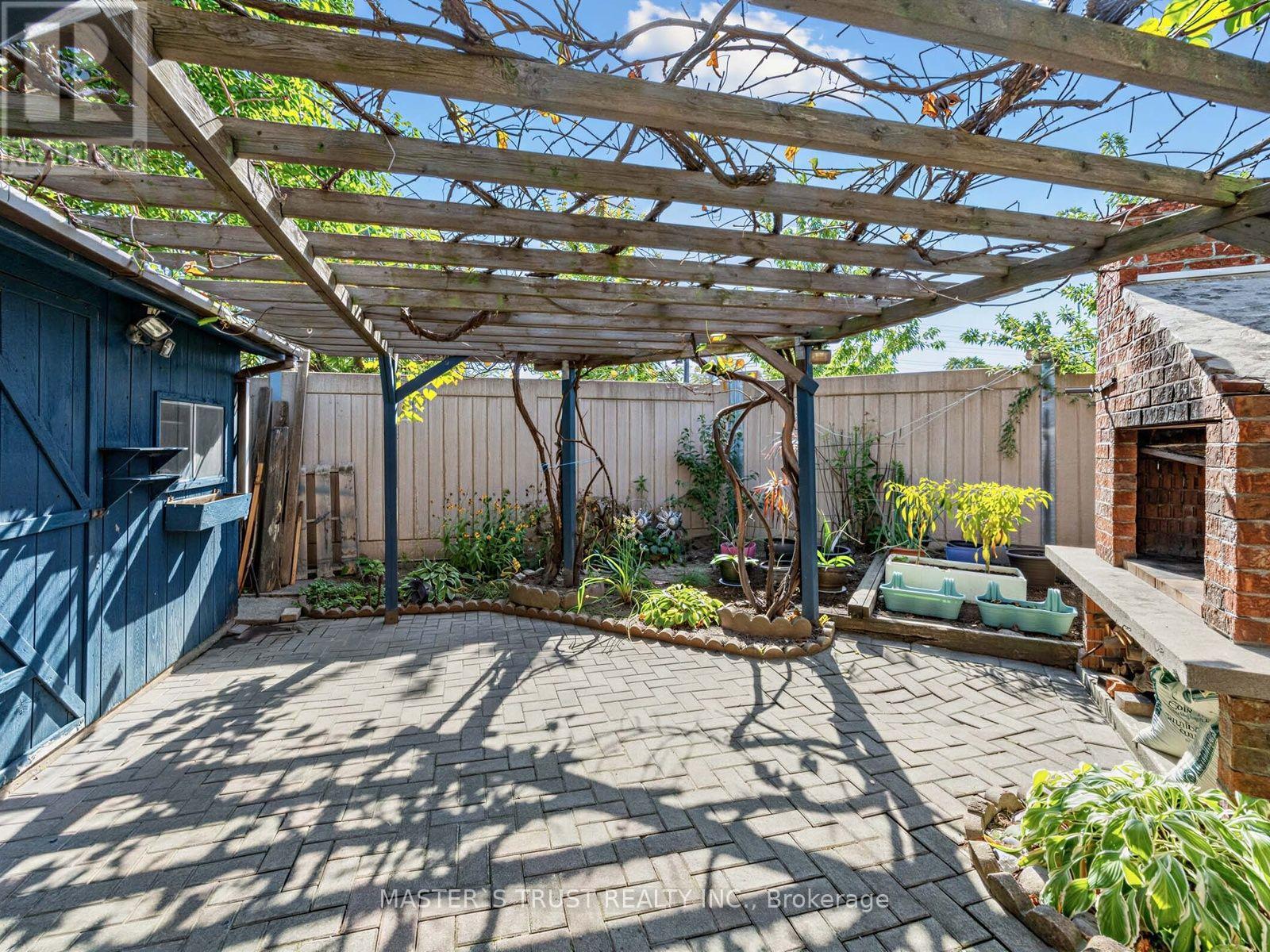 858 Wetherby Lane, Mississauga, Ontario  L4W 4S9 - Photo 34 - W13833316