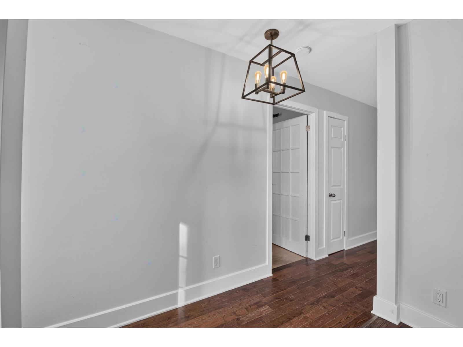 4590 18e Rue Laval (Laval-Ouest) Quebec Canada H7R2P9 5