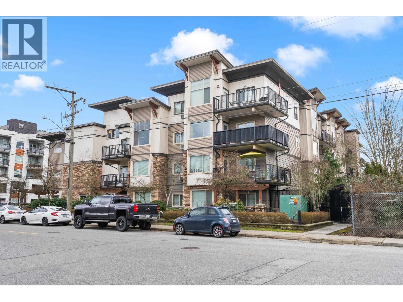402 11935 Burnett Street, Maple Ridge, British Columbia  V2X 9A9 - Photo 2 - R3114926