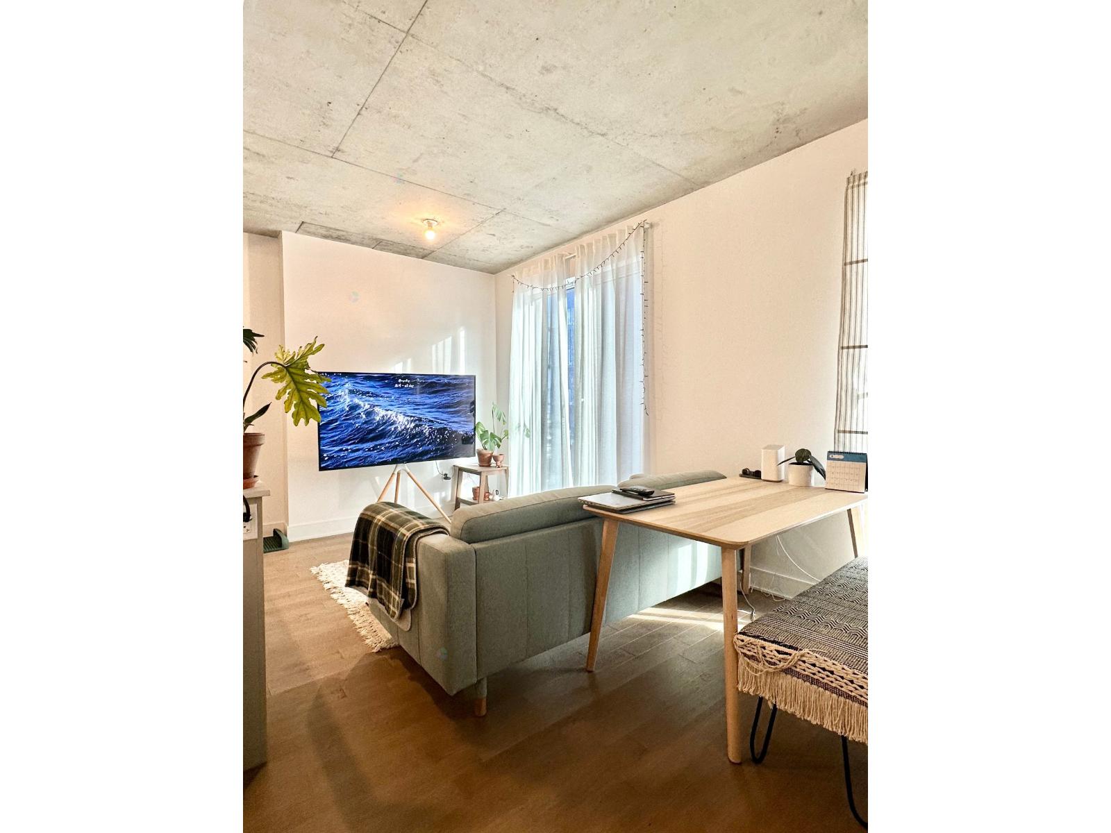 2320 Rue Tupper|#1505 Montréal (Ville-Marie) Quebec Canada H3H0B8 2