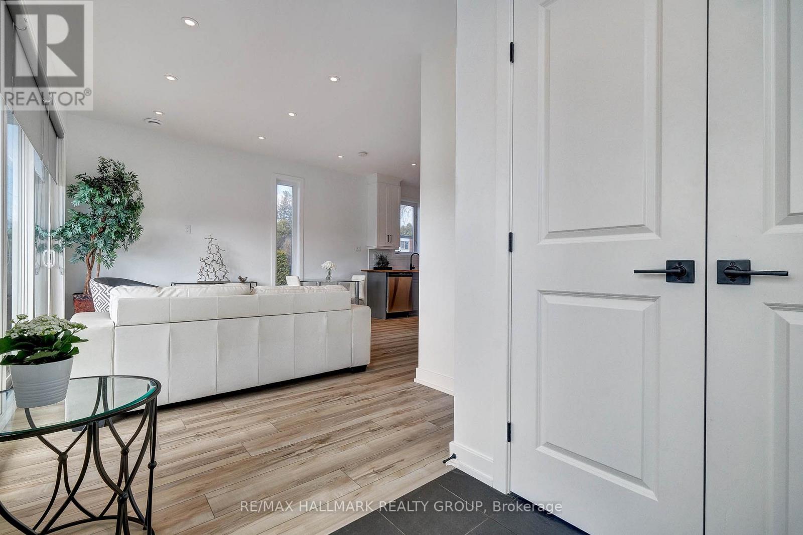 1 - 711a Carsons Road, Ottawa, Ontario  K1K 2H2 - Photo 4 - X13833324