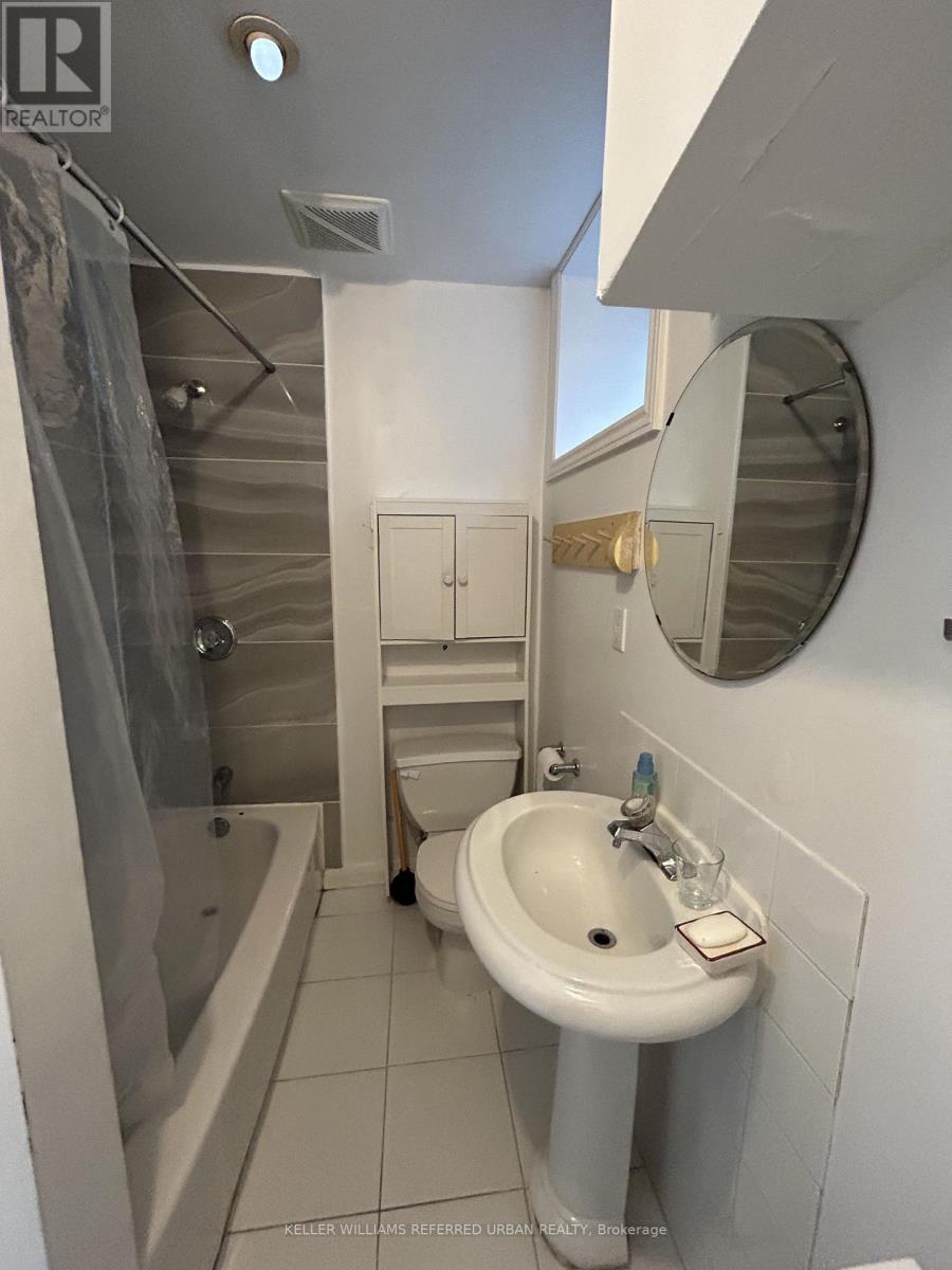 63 Hilton Avenue, Toronto, Ontario  M5R 3E5 - Photo 16 - C13833320