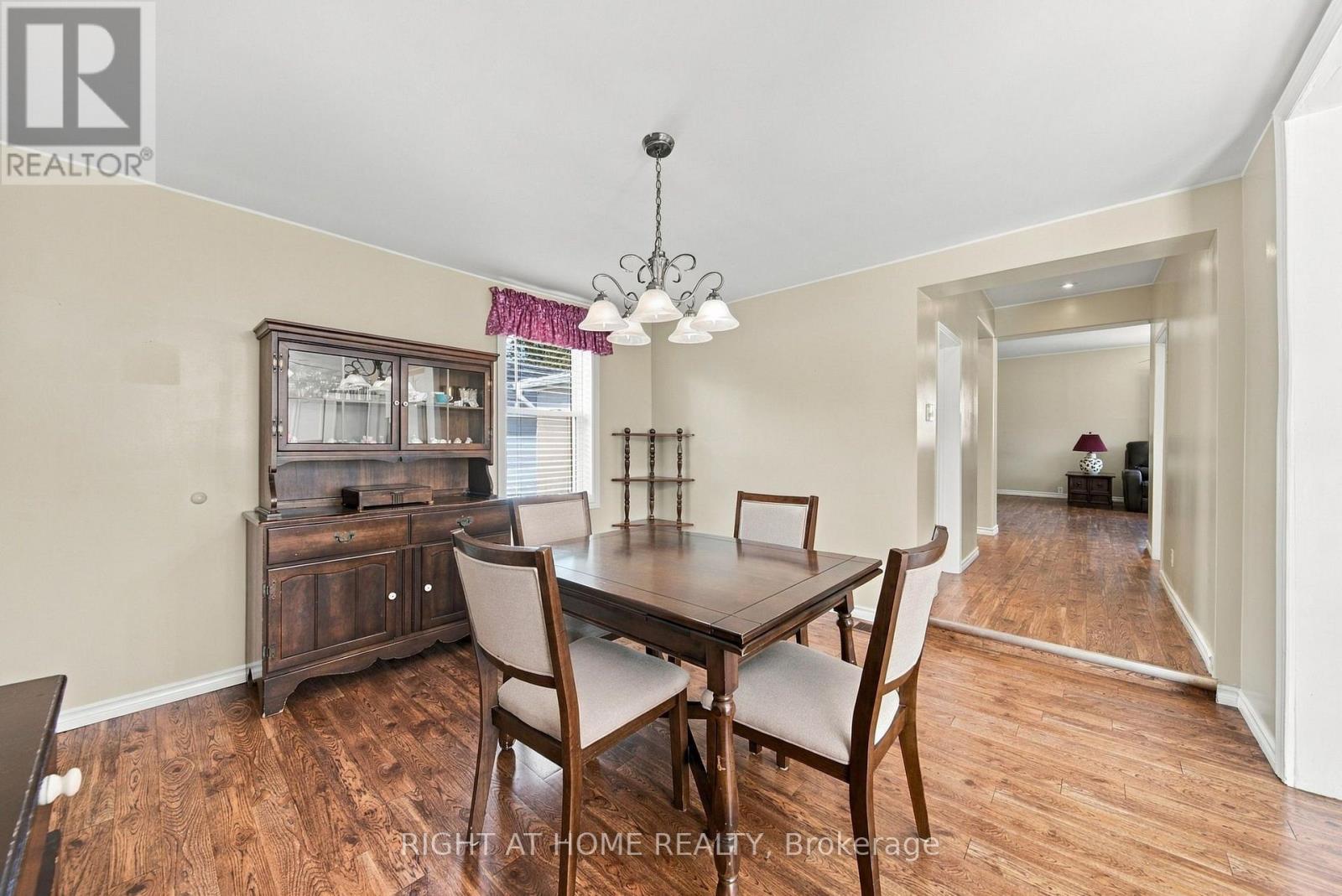 8 Maria Street, Penetanguishene, Ontario  L9M 1L6 - Photo 15 - S13833328