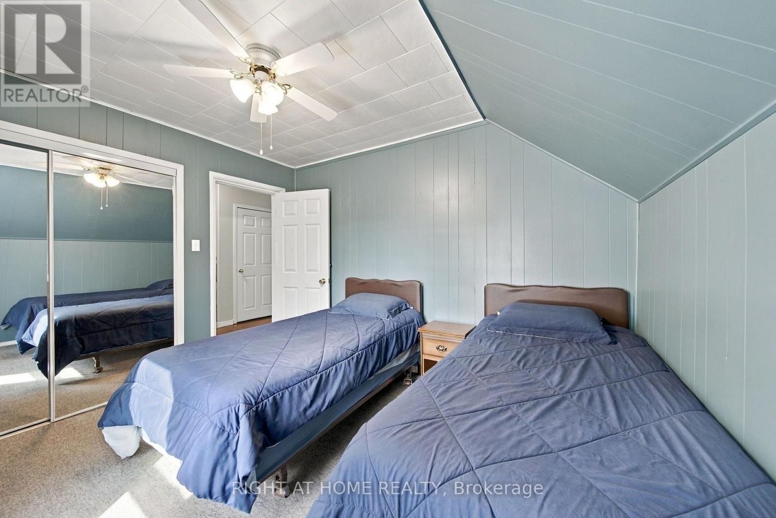 8 Maria Street, Penetanguishene, Ontario  L9M 1L6 - Photo 31 - S13833328
