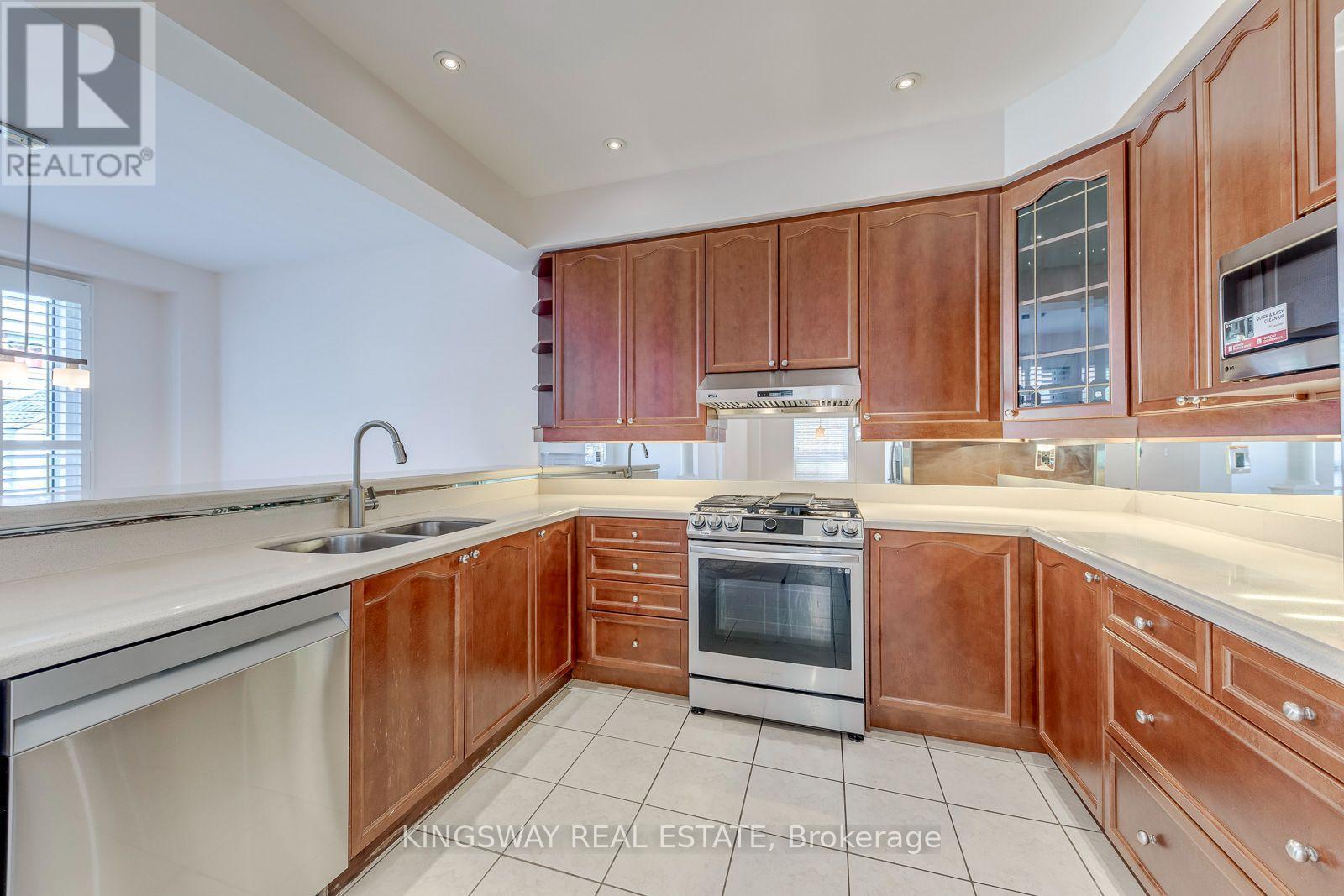 3133 Mission Hill Drive, Mississauga, Ontario  L5M 0B2 - Photo 12 - W13833322