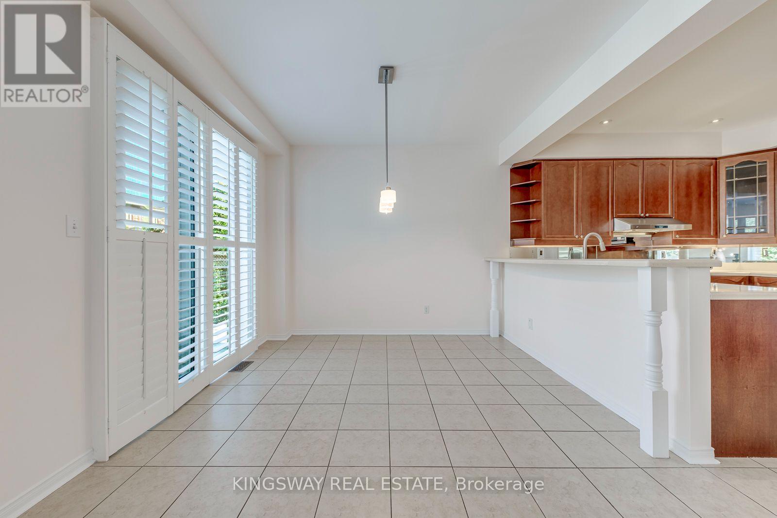 3133 Mission Hill Drive, Mississauga, Ontario  L5M 0B2 - Photo 15 - W13833322