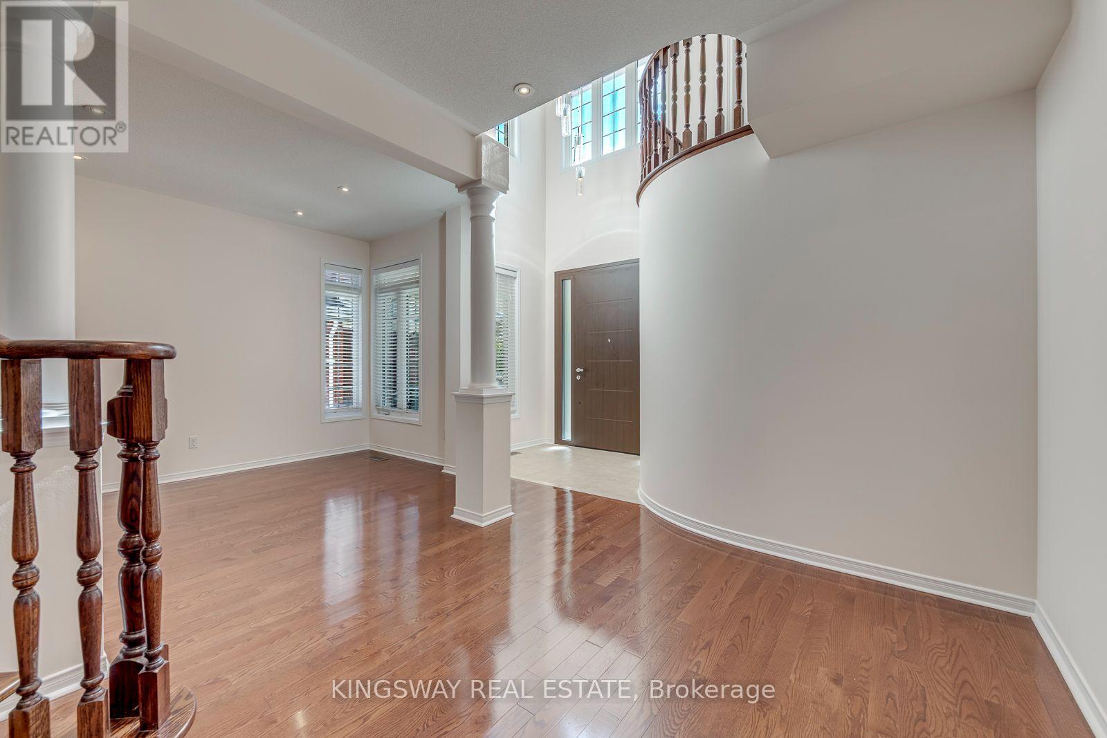 3133 Mission Hill Drive, Mississauga, Ontario  L5M 0B2 - Photo 4 - W13833322