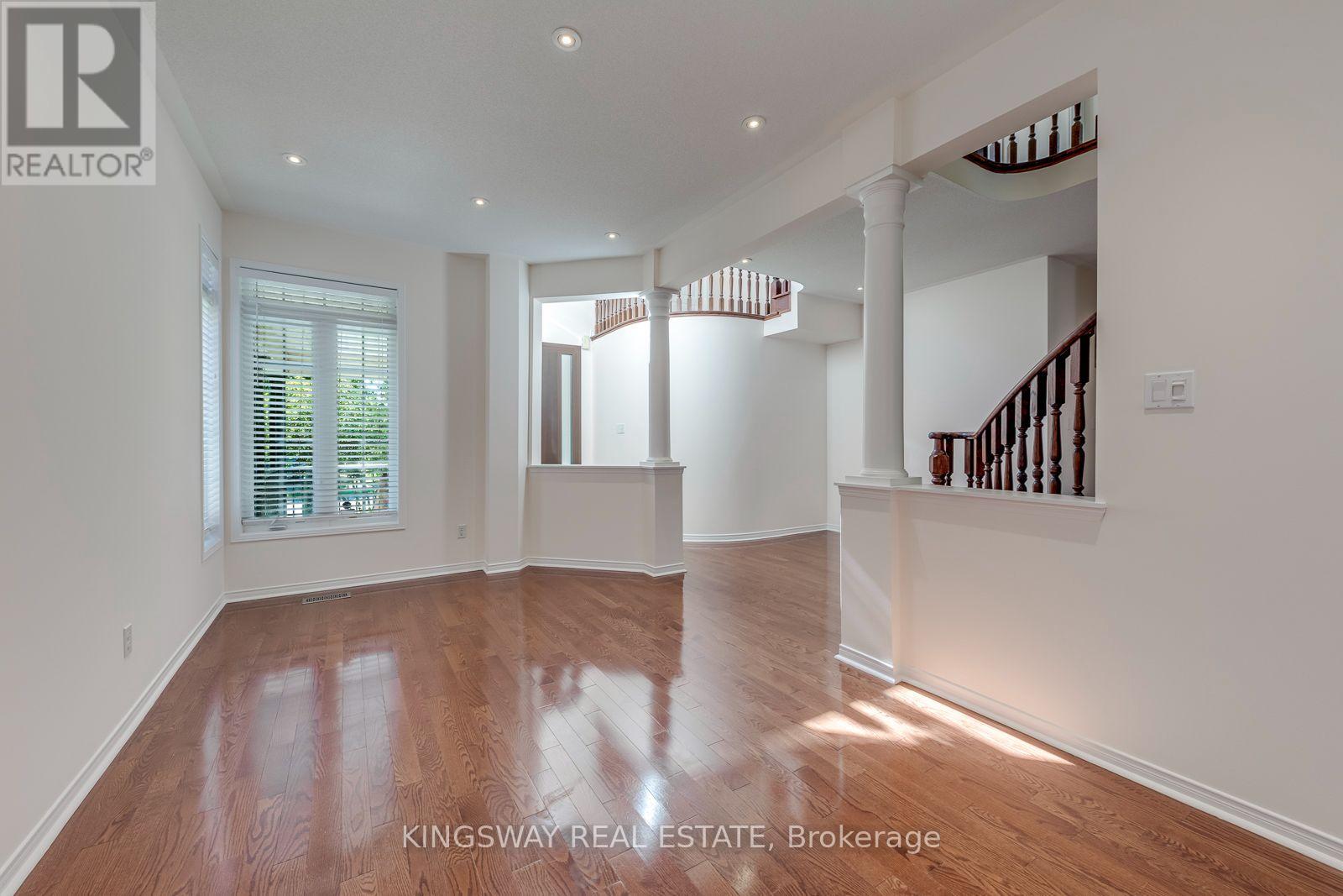 3133 Mission Hill Drive, Mississauga, Ontario  L5M 0B2 - Photo 6 - W13833322