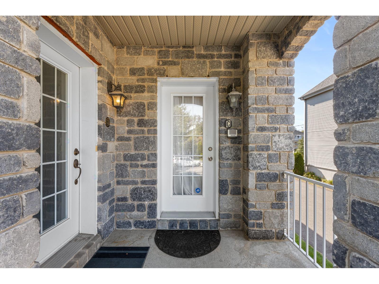 132 Av. du Sablon|#C Bois-des-Filion Quebec Canada J6Z4X2 3