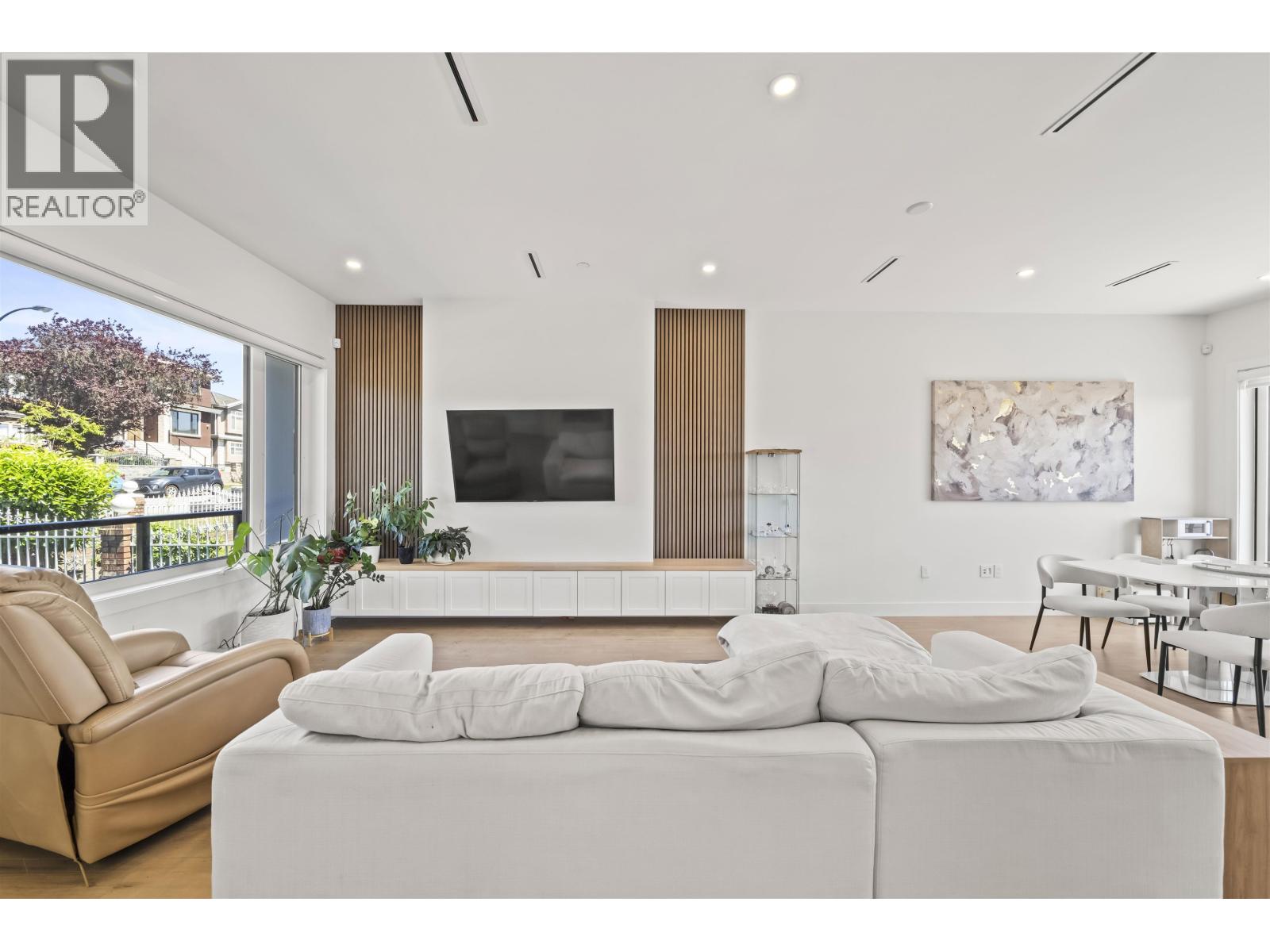 742 E 58th Avenue, Vancouver, British Columbia  V5X 1W3 - Photo 3 - R3136148