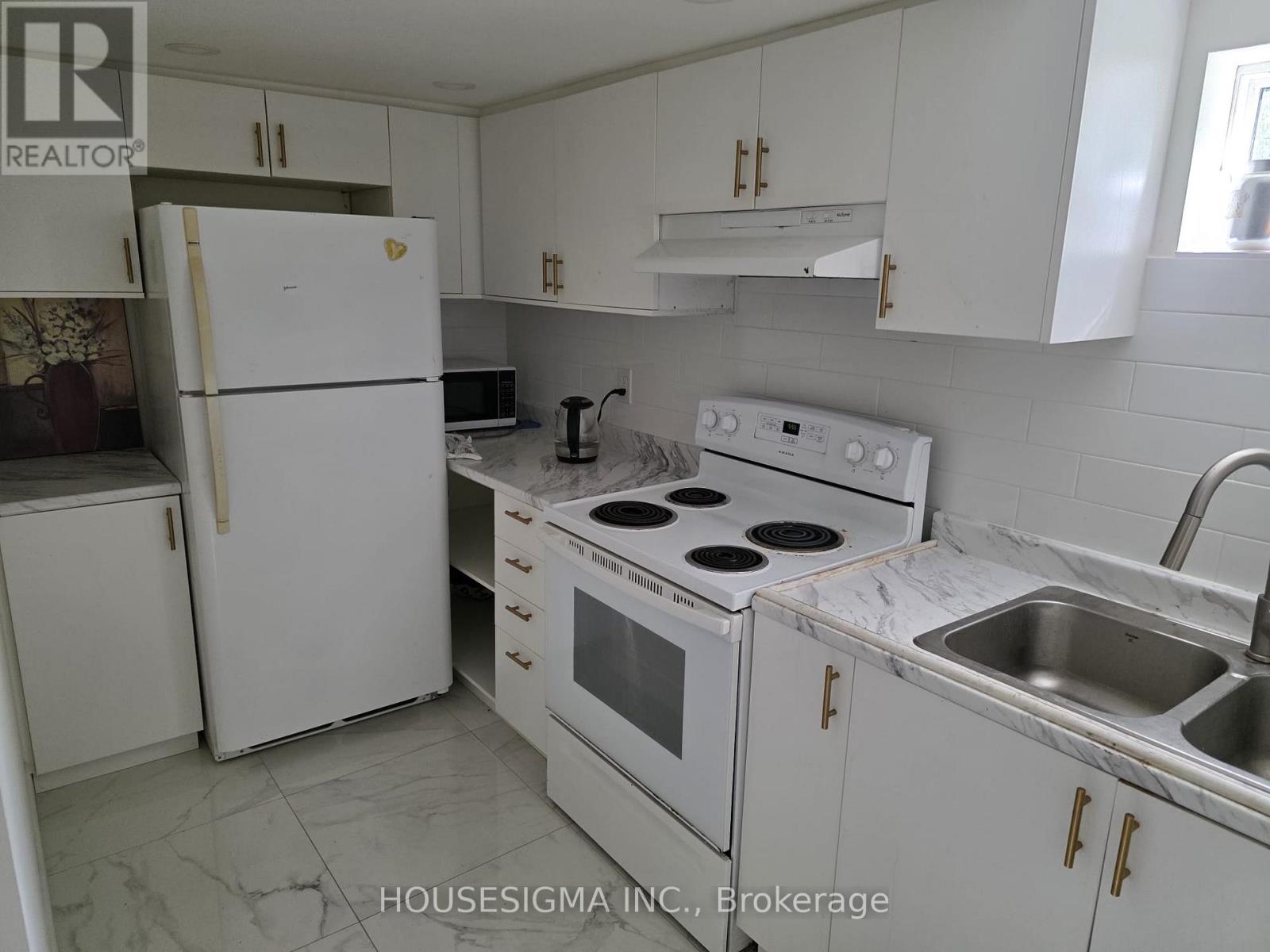 Bsmt - 51 Axsmith Crescent, Toronto, Ontario  M2J 3K2 - Photo 8 - C13739276