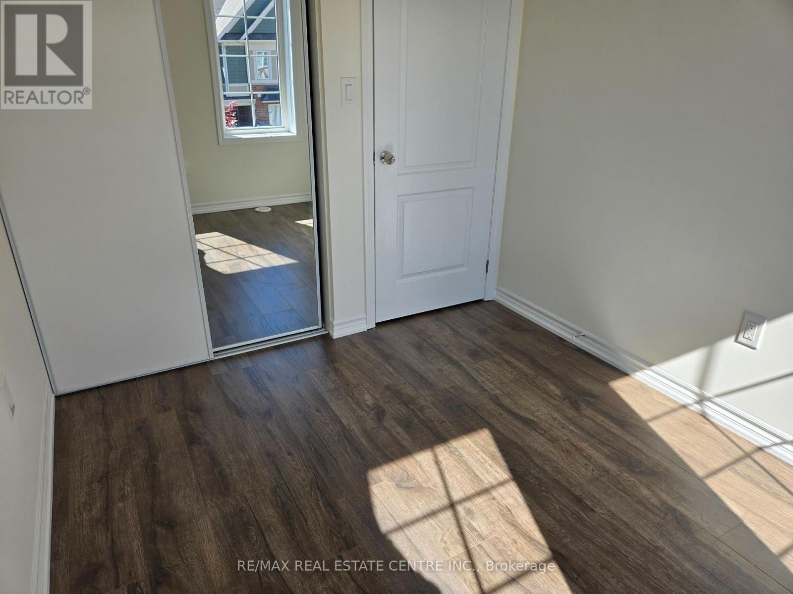 1084 Silk Street, Pickering, Ontario  L1X 0E8 - Photo 28 - E13812492