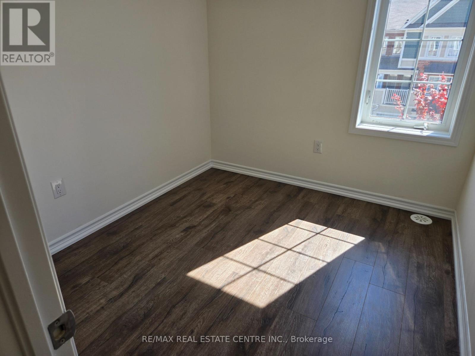1084 Silk Street, Pickering, Ontario  L1X 0E8 - Photo 26 - E13812492