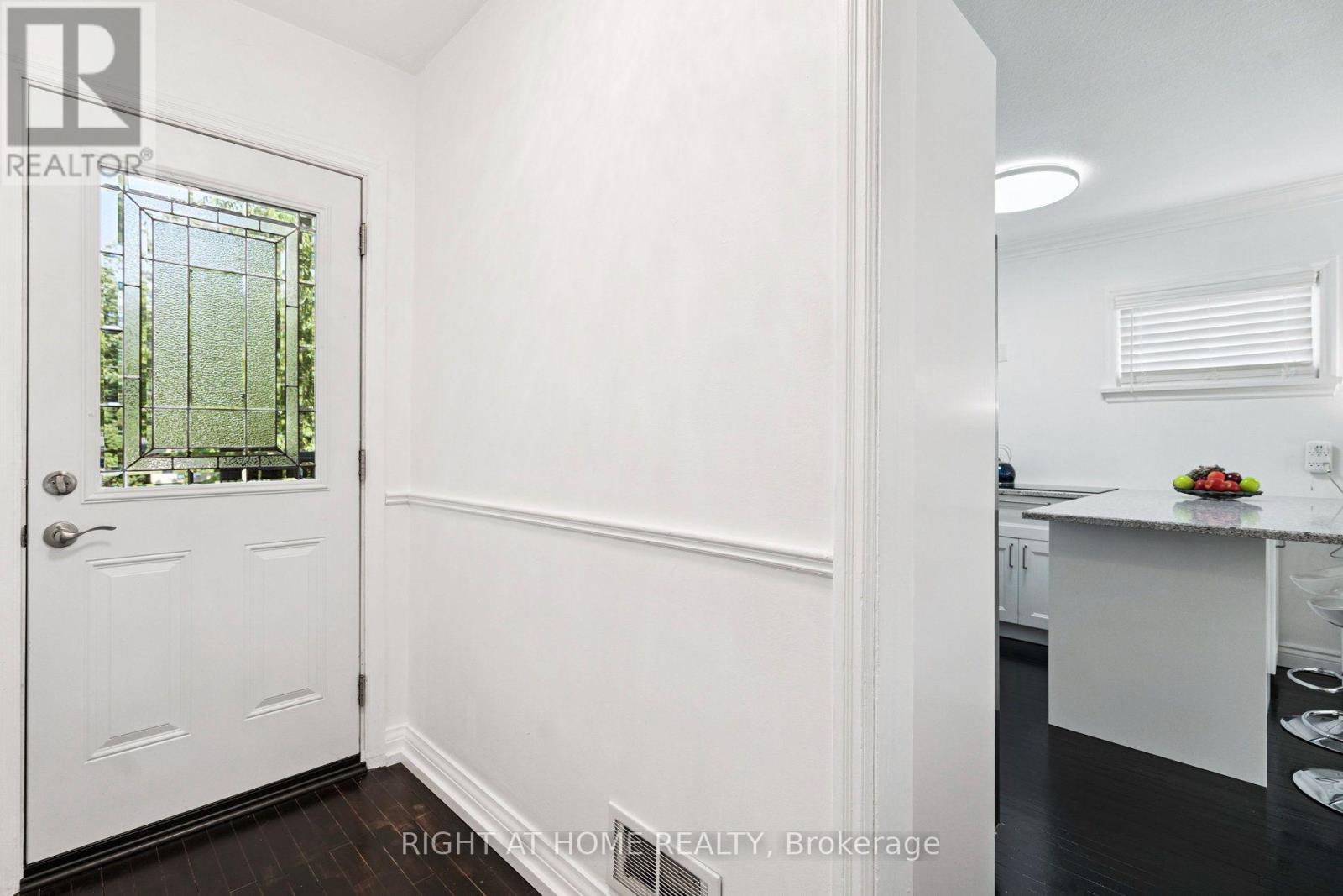 Bi-Level Unit - 105 Glenridge Avenue, St. Catharines, Ontario  L2R 4X5 - Photo 33 - X13833268