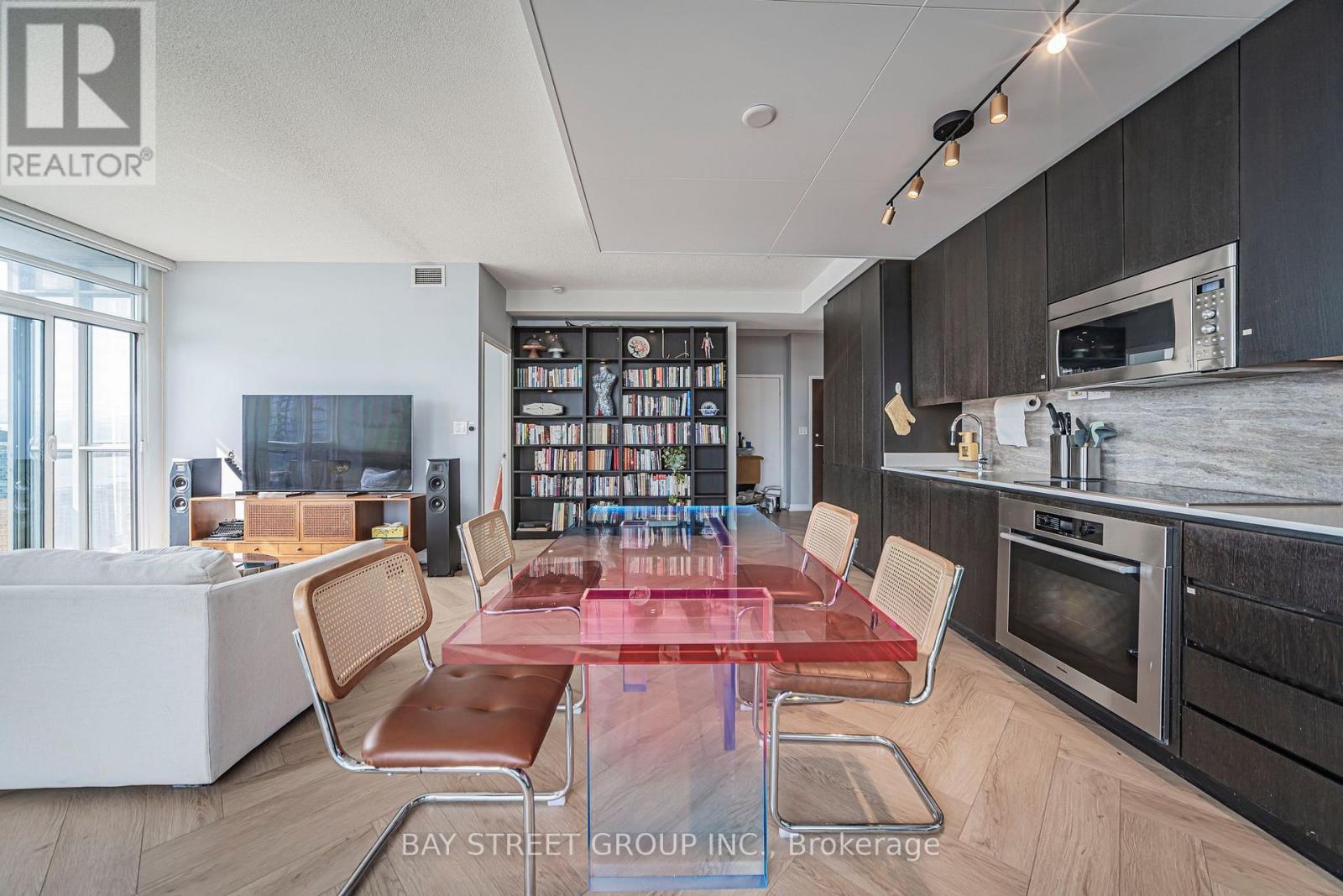 3206 - 15 Iceboat Terrace, Toronto, Ontario  M5V 4A5 - Photo 23 - C13833334