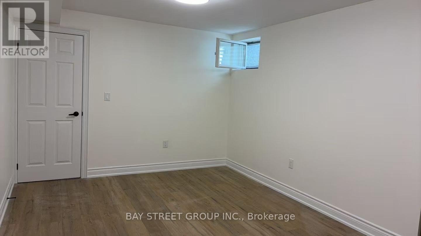 27 Sycamore Drive, Markham, Ontario  L3T 5V3 - Photo 3 - N13833348