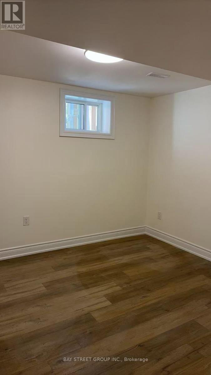 27 Sycamore Drive, Markham, Ontario  L3T 5V3 - Photo 4 - N13833348
