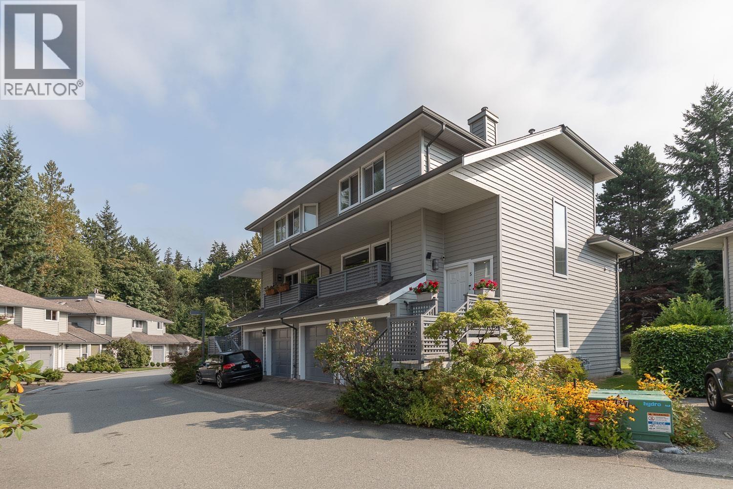 5 3634 Garibaldi Drive, North Vancouver, British Columbia  V7H 2X5 - Photo 3 - R3082431
