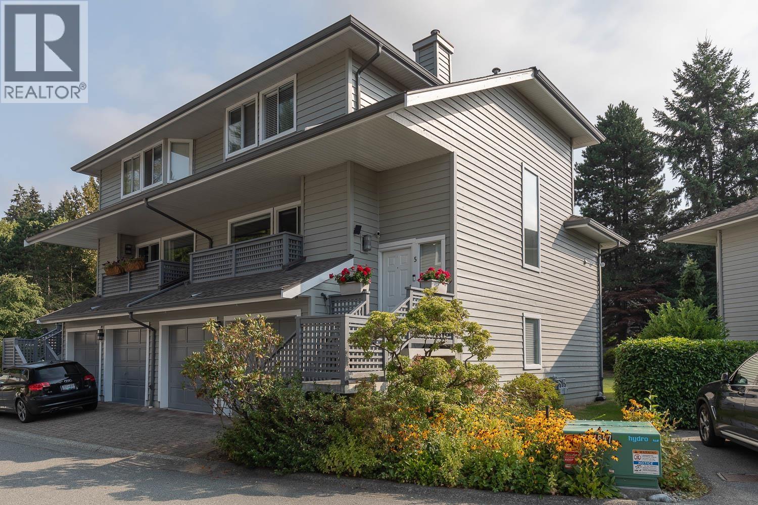 5 3634 GARIBALDI DRIVE, North Vancouver, British Columbia