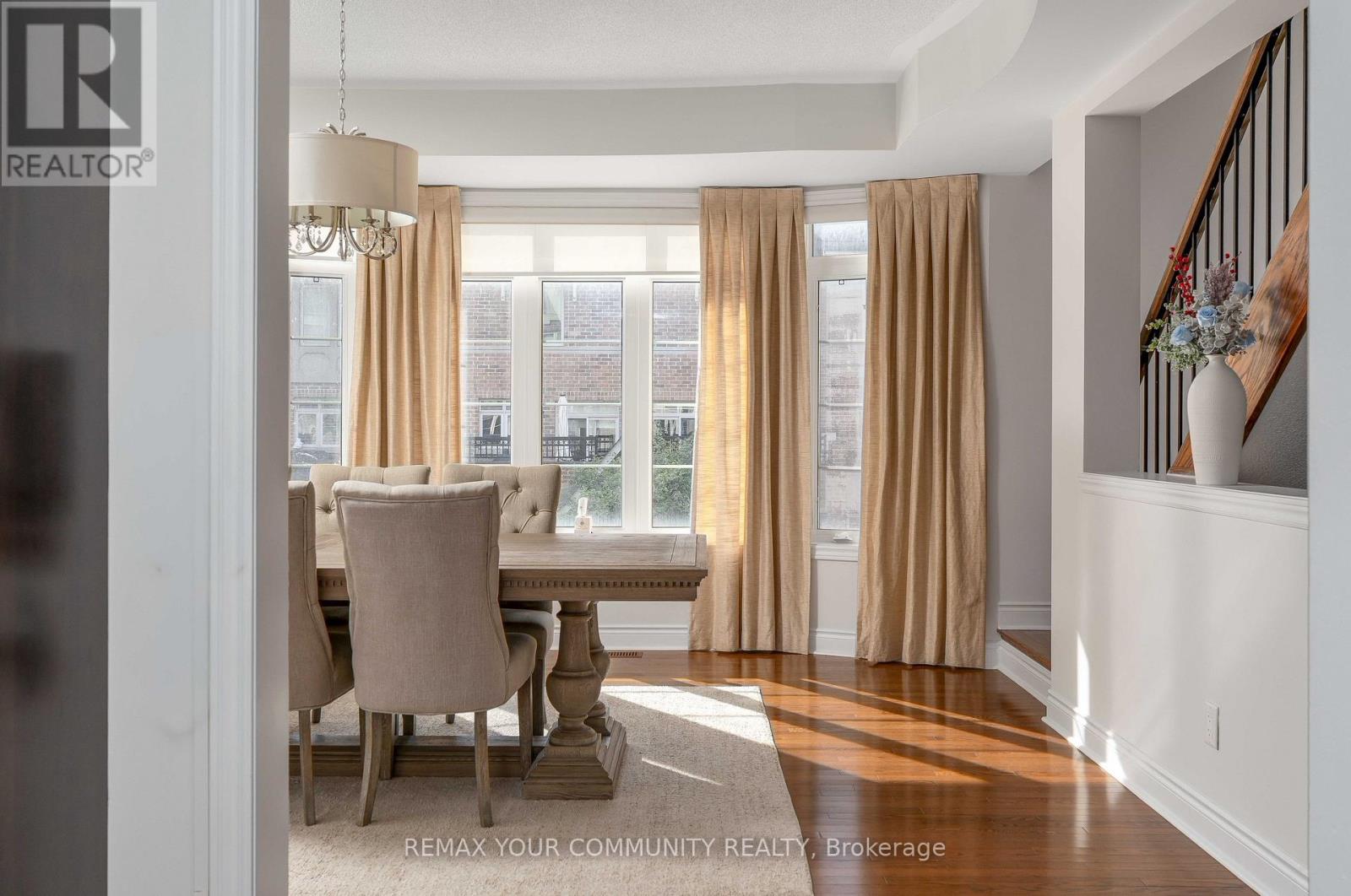 24 Gala Lane, Toronto, Ontario  M8Y 0A9 - Photo 12 - W13818140