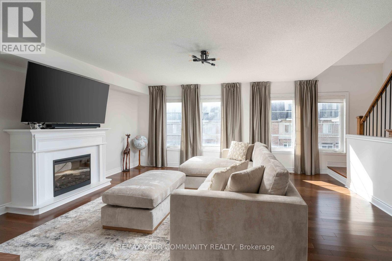 24 Gala Lane, Toronto, Ontario  M8Y 0A9 - Photo 15 - W13818140