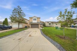 140 Eaglemere Drive, Winnipeg, Manitoba