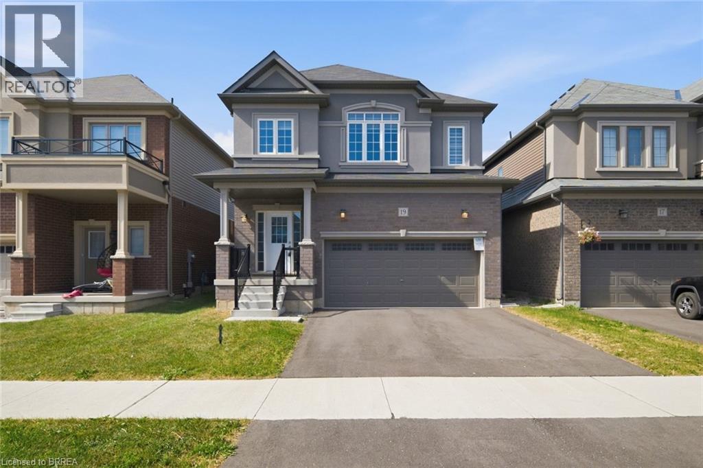 19 TOOKER Drive, Brantford, Ontario