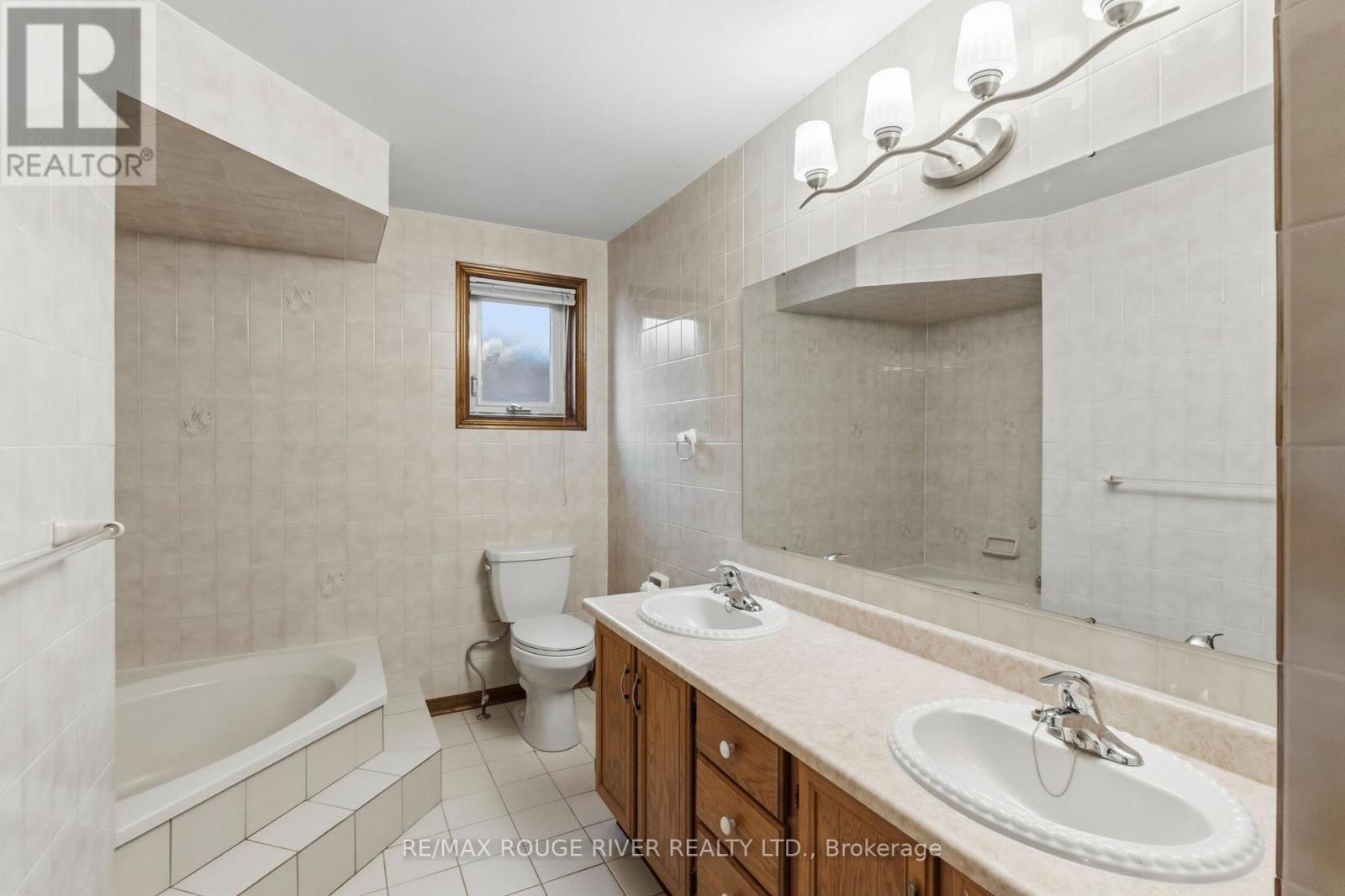 35 Kingswood Drive, Clarington, Ontario  L1E 1G4 - Photo 35 - E13826722