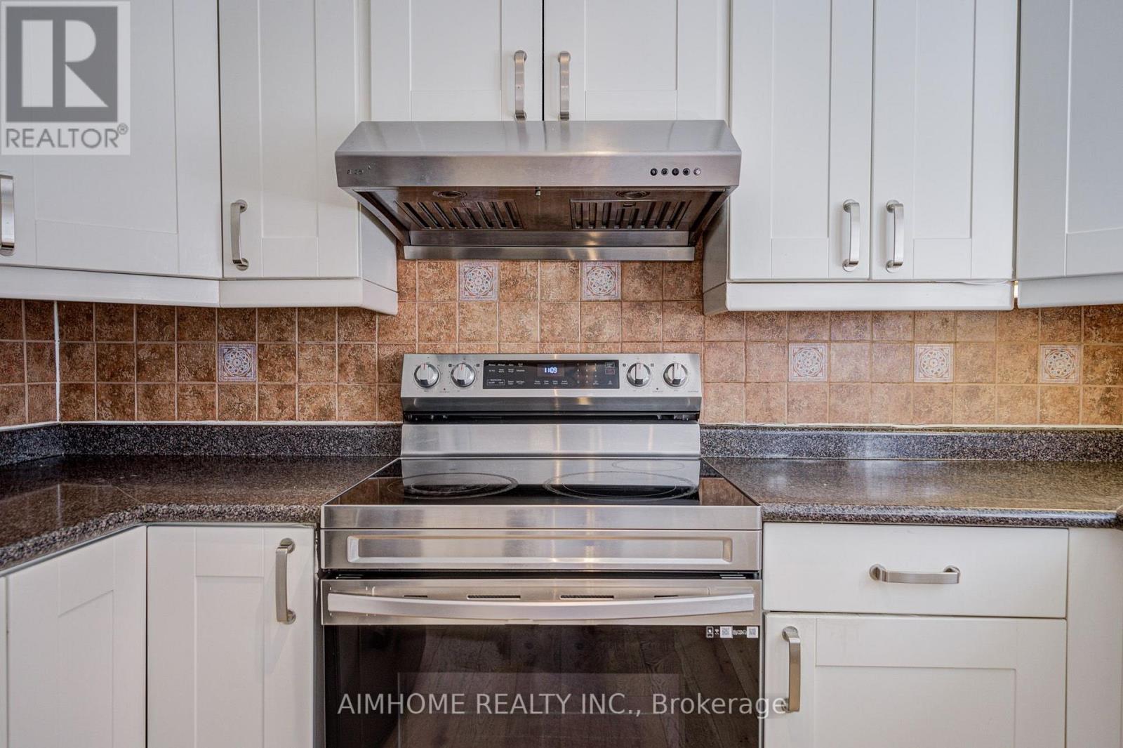 163 Chipwood Crescent, Toronto, Ontario  M2J 3X6 - Photo 8 - C13833356