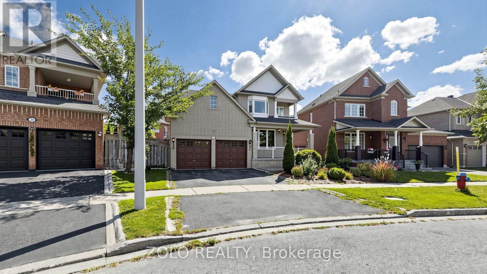 19 WALDRON CRESCENT, Richmond Hill, Ontario