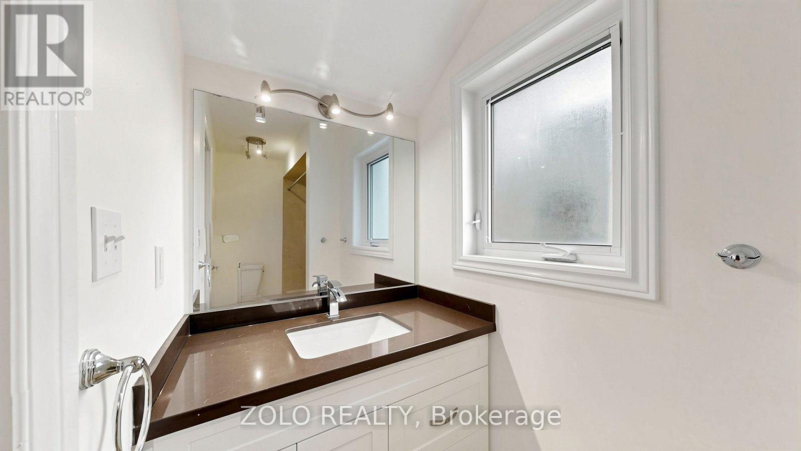 19 Waldron Crescent, Richmond Hill, Ontario  L4E 4A3 - Photo 35 - N13833360