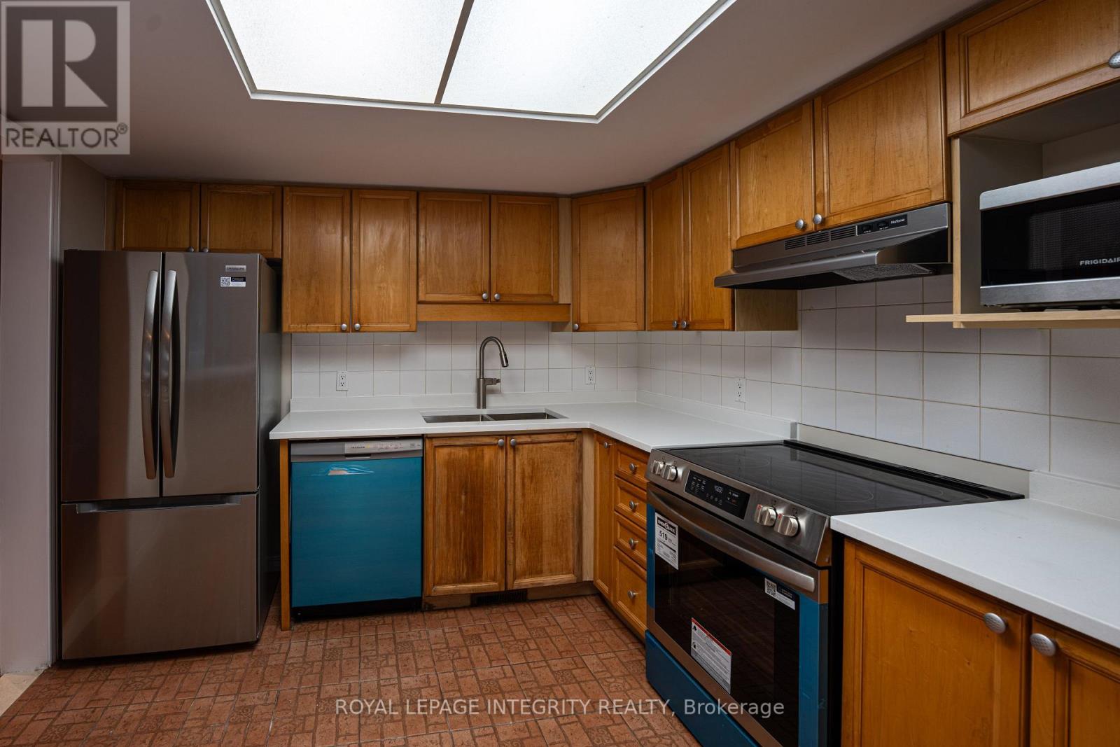 79 Forestglade Crescent, Ottawa, Ontario  K1G 5X4 - Photo 6 - X13833352
